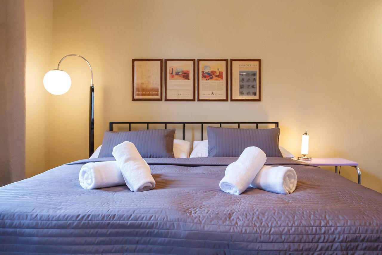 Hotel&Depandance Kopacka Lanskroun Bagian luar foto
