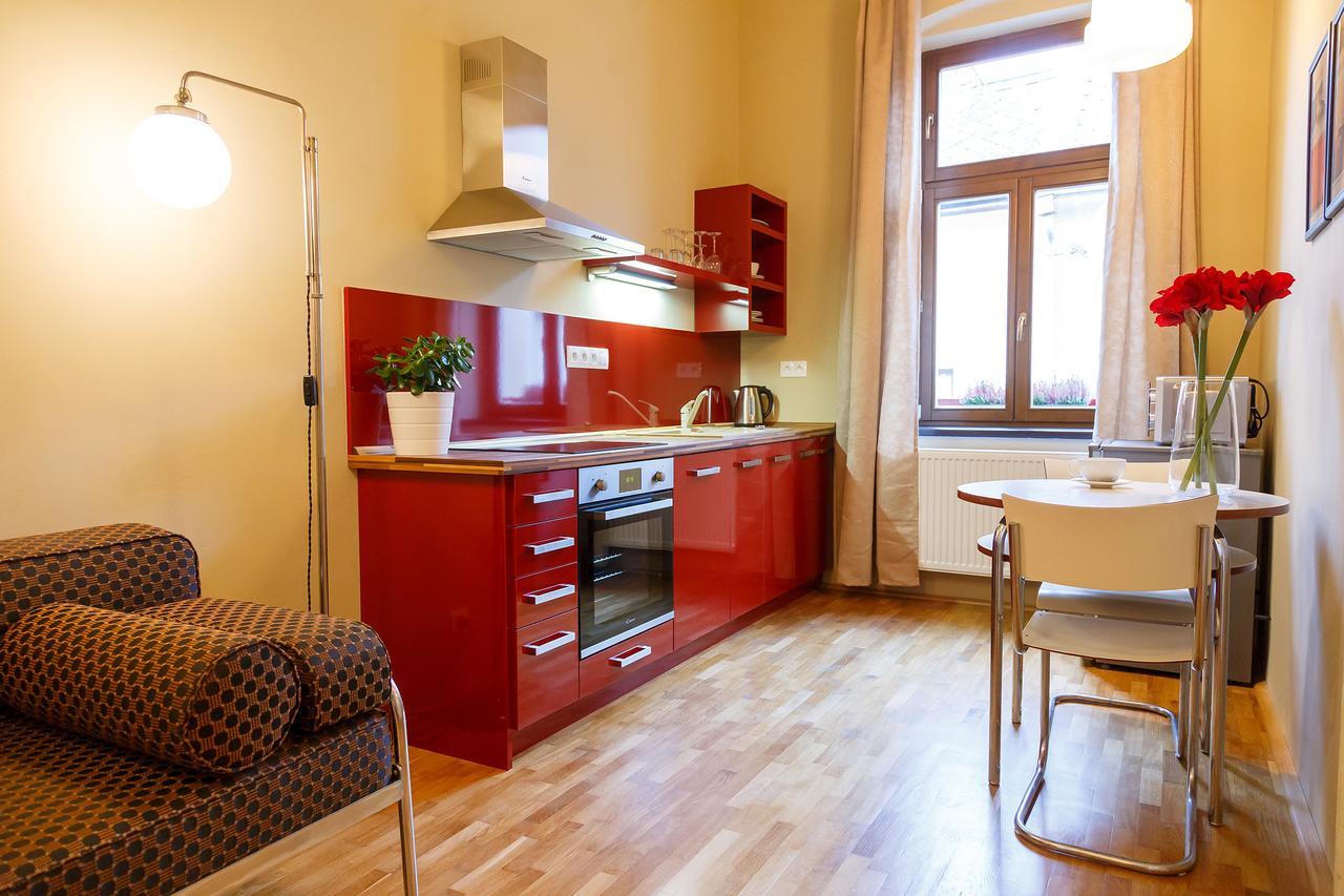 Hotel&Depandance Kopacka Lanskroun Bagian luar foto