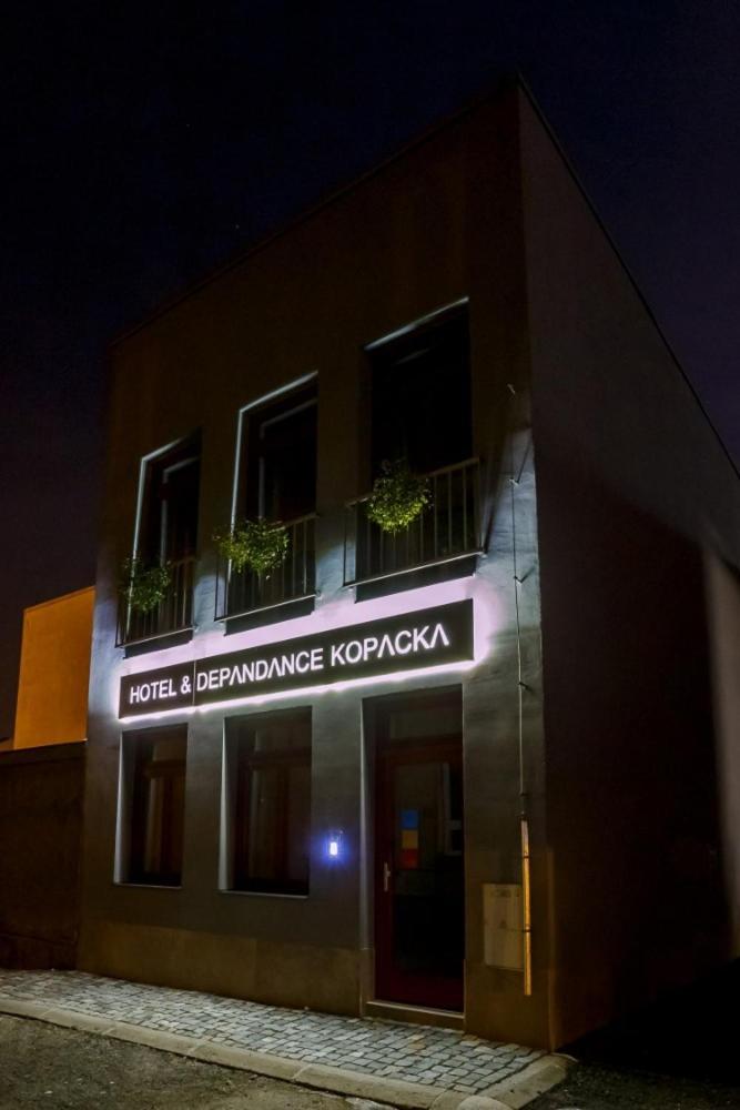Hotel&Depandance Kopacka Lanskroun Bagian luar foto